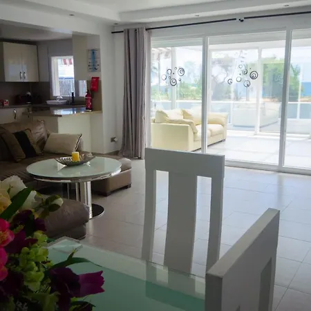 De La Popa Villa Estepona